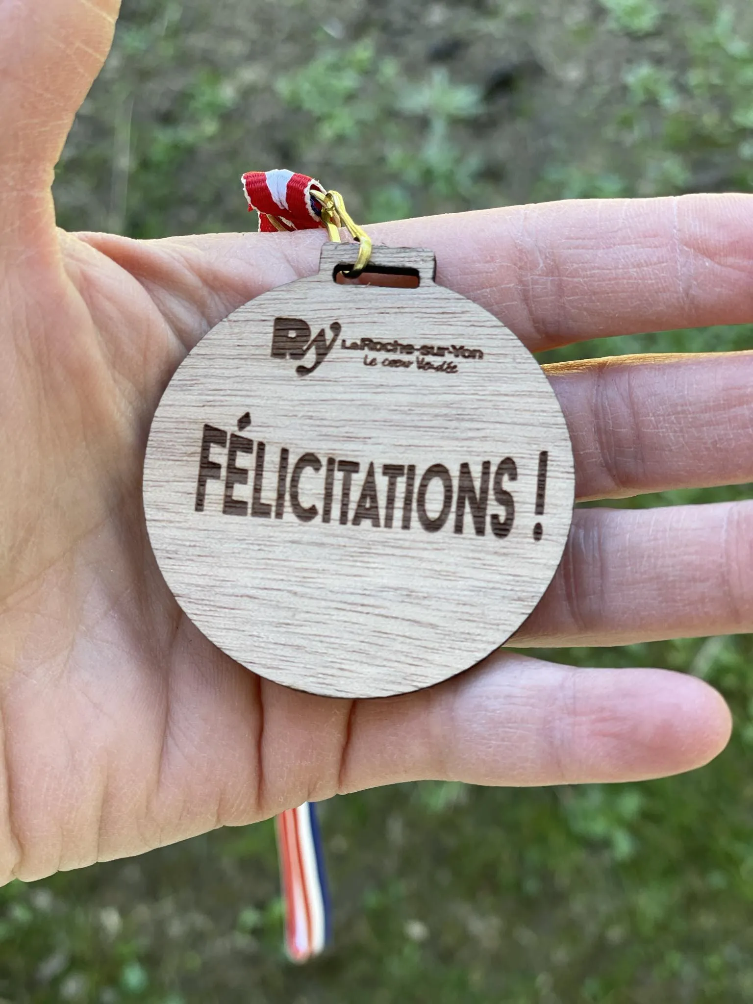 Médaille bois 3 — Gravureline