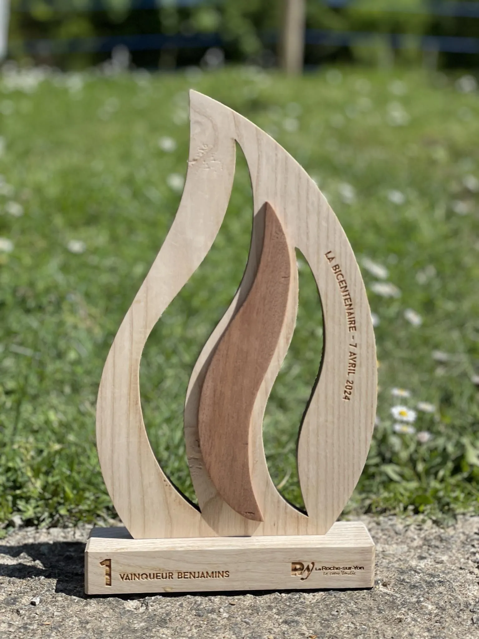 Trophée bois 2 — Gravureline