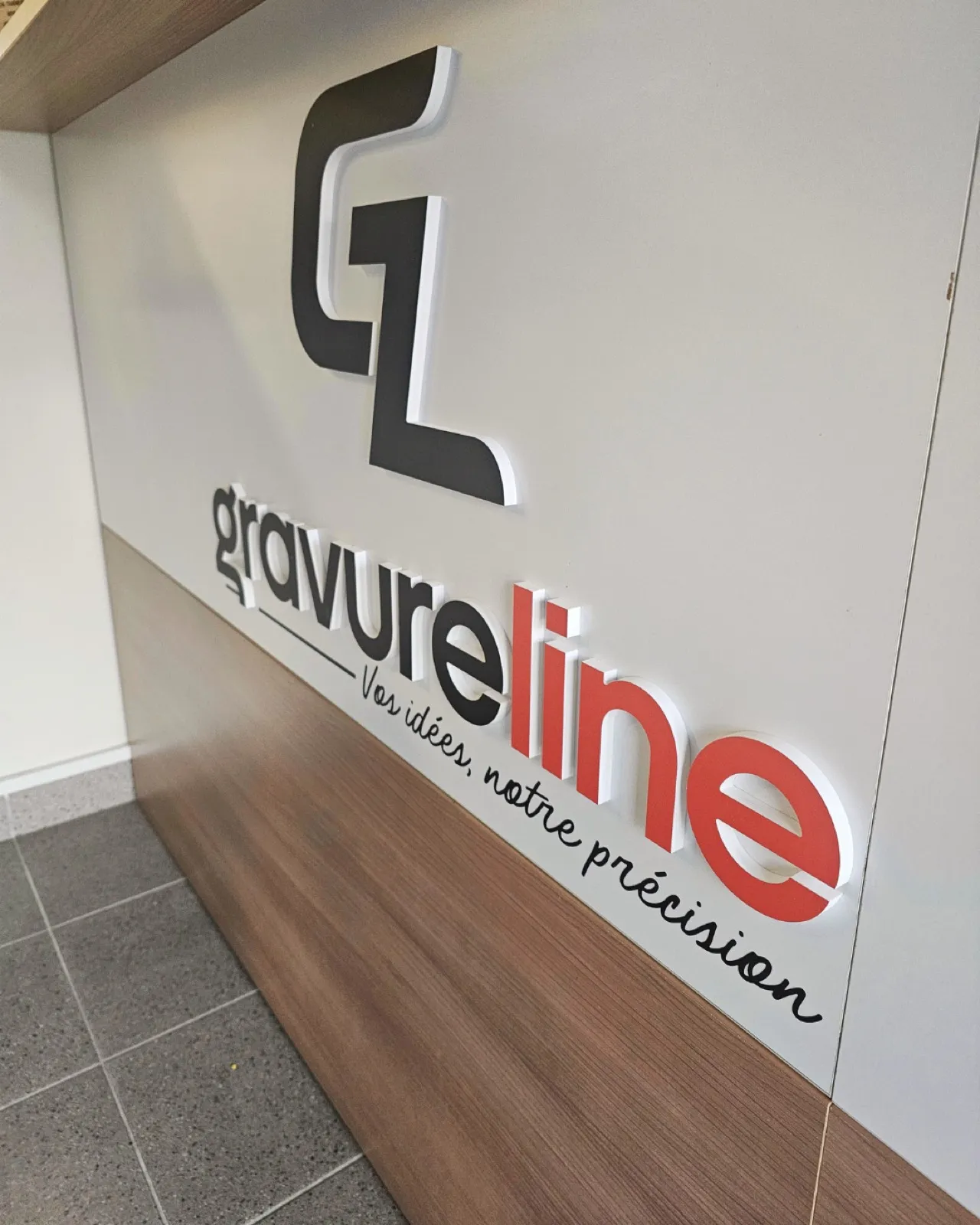 Banque d'accueil (3) — Gravureline