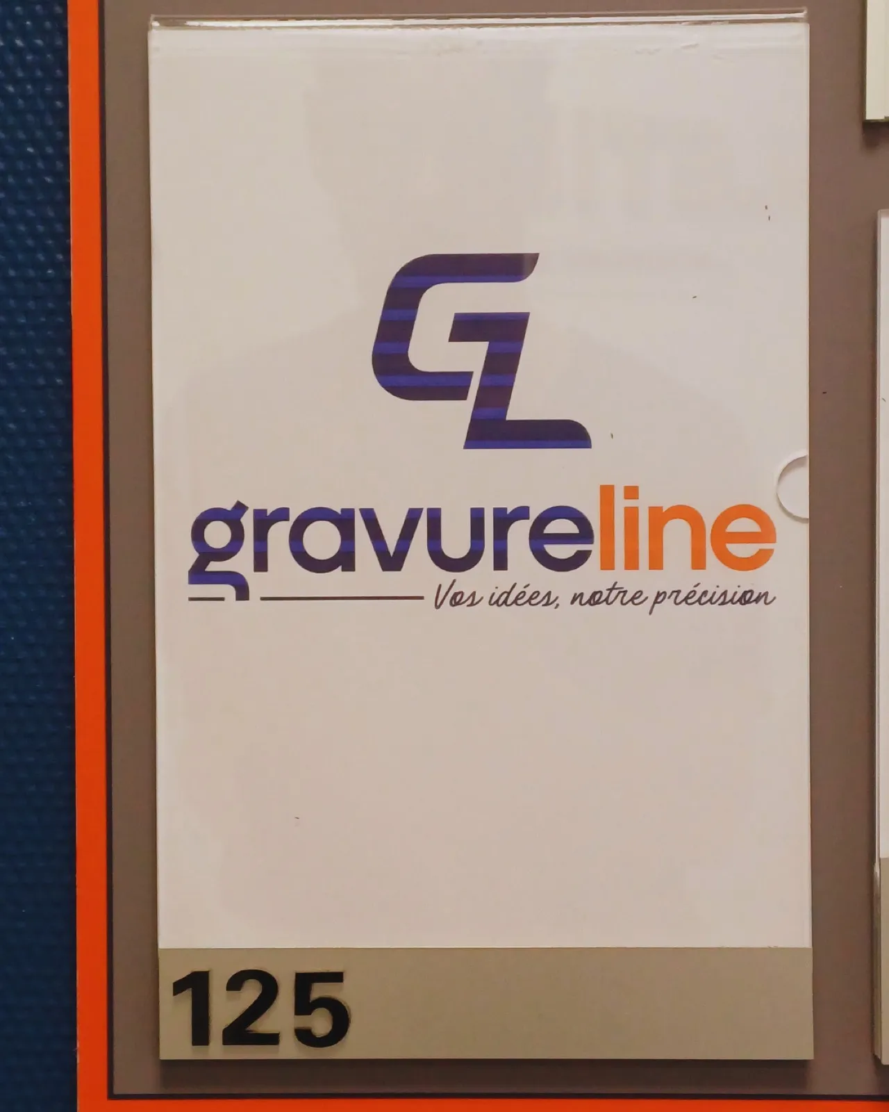 Porte do plexi plié (1) — Gravureline