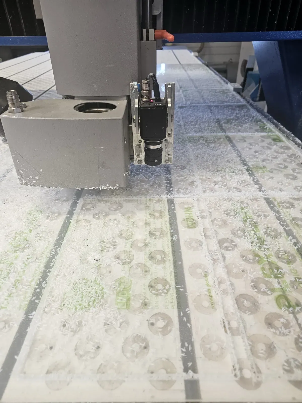 Plexi gravé — Gravureline