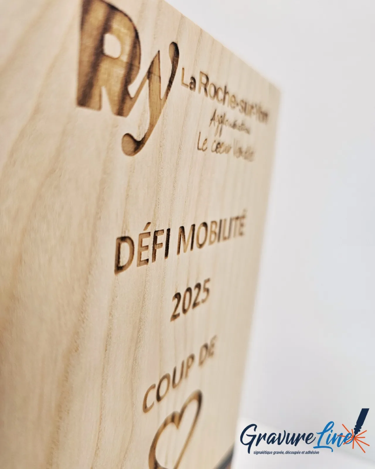 TROPHEE MAIRIE (1) — Gravureline
