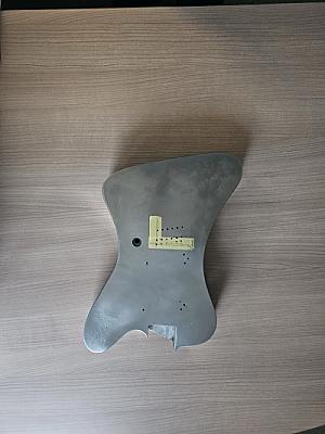 Guitare gravée — vignette 4